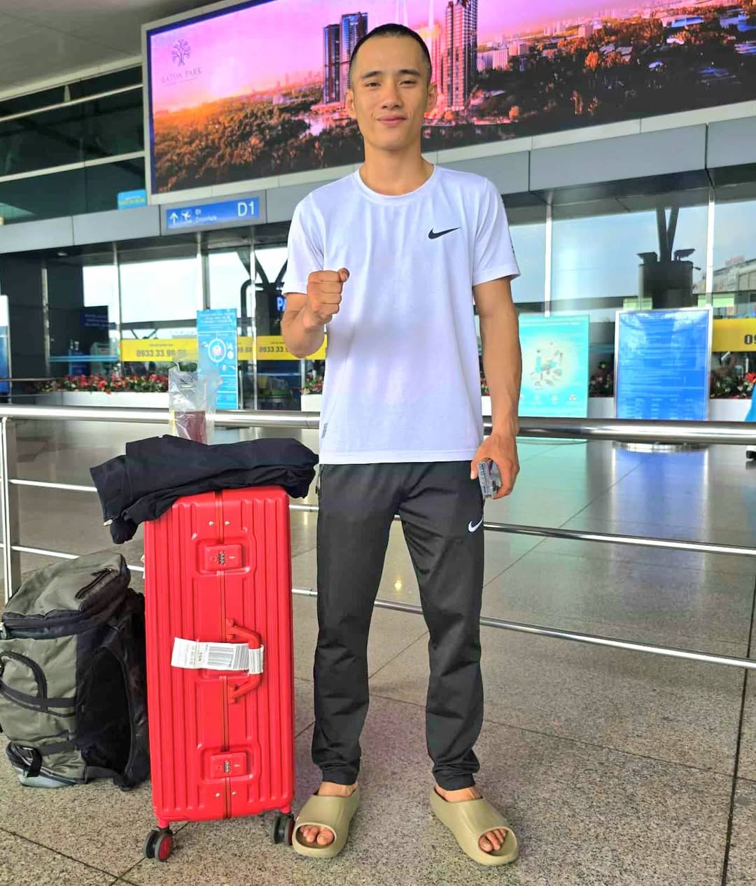 ĐẠT HƯỚNG TỚI HỒNG KÔNG