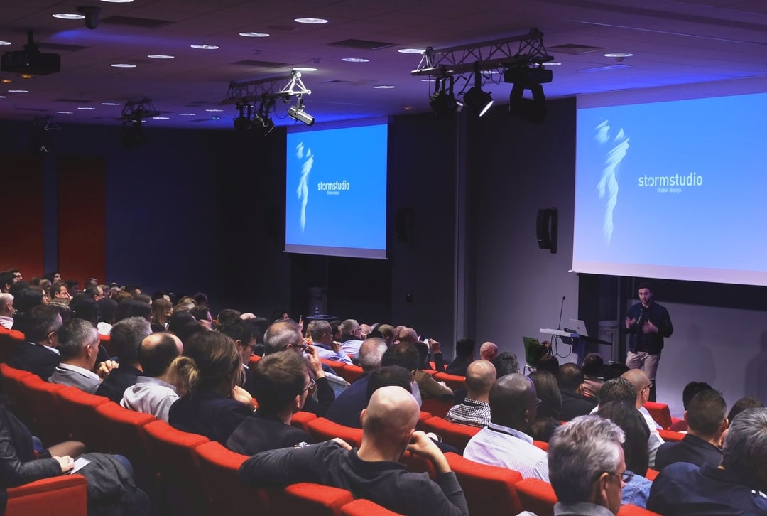 Michael imbert co-fondateur de Stormstudio en conférence design mentorat