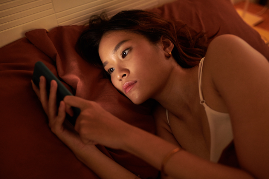 This blog from Imperial Healing House explores the hidden impacts of social media on adolescent girls' mental health. It discusses how social platforms contribute to anxiety, depression, and low self-esteem, and explains how our residential and day treatment programs provide effective support.