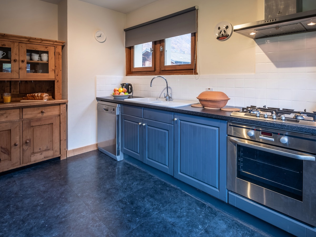Fully equipped kitchen at Chalet Bolay, Montriond near Morzine
