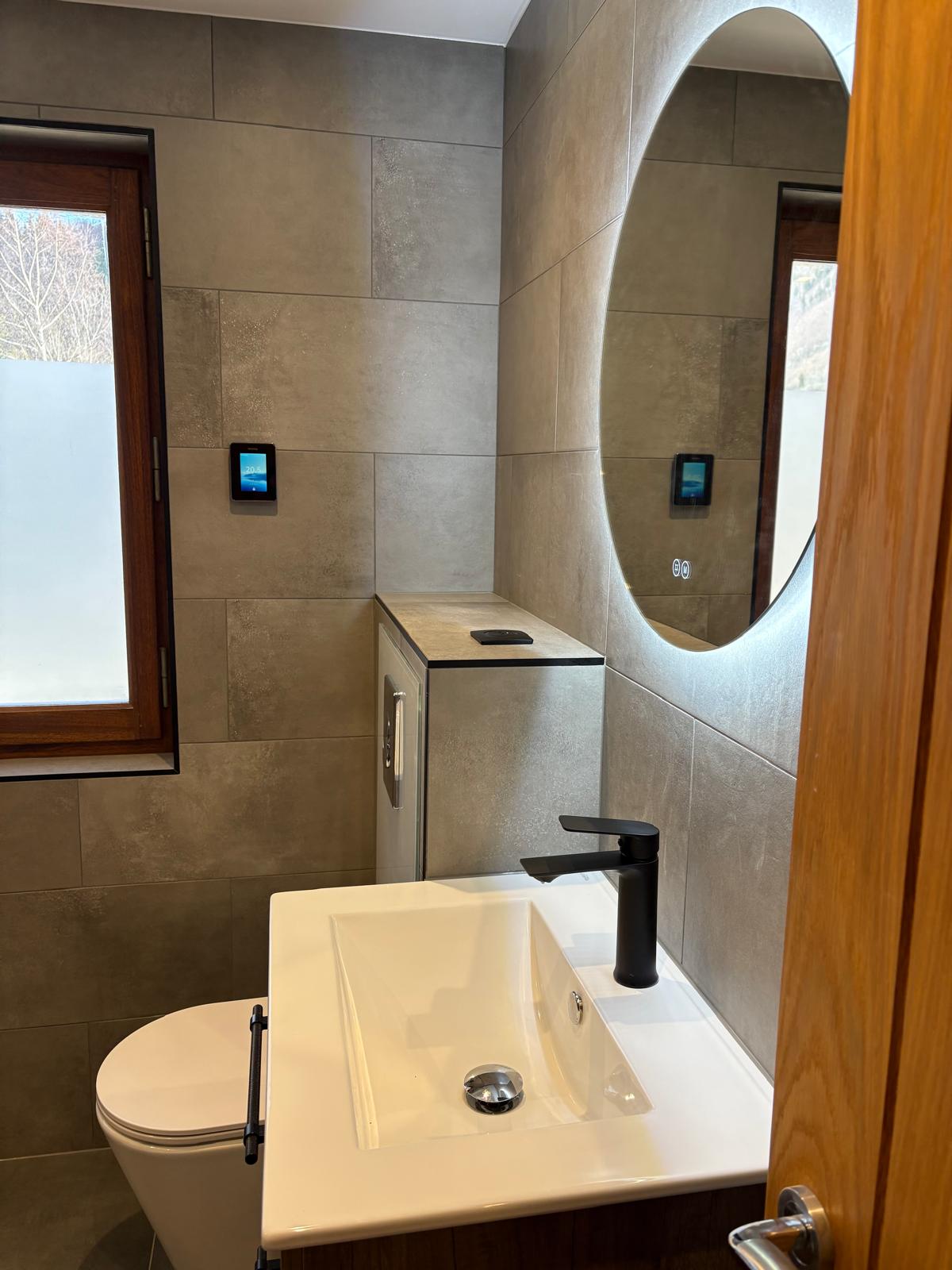 Second bathroom at Chalet Bolay, Montriond near Morzine