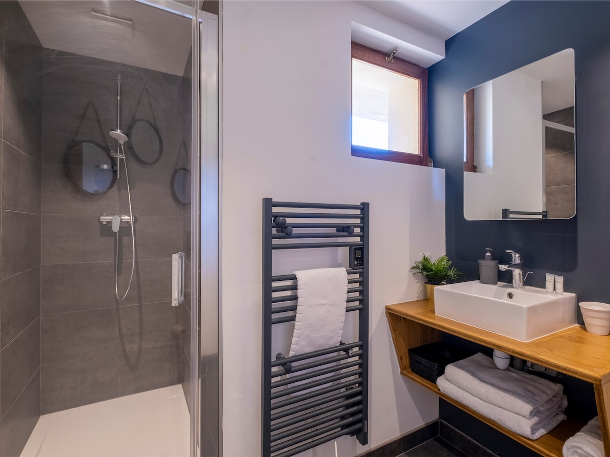 Third bathroom at Chalet Bolay, Montriond near Morzine