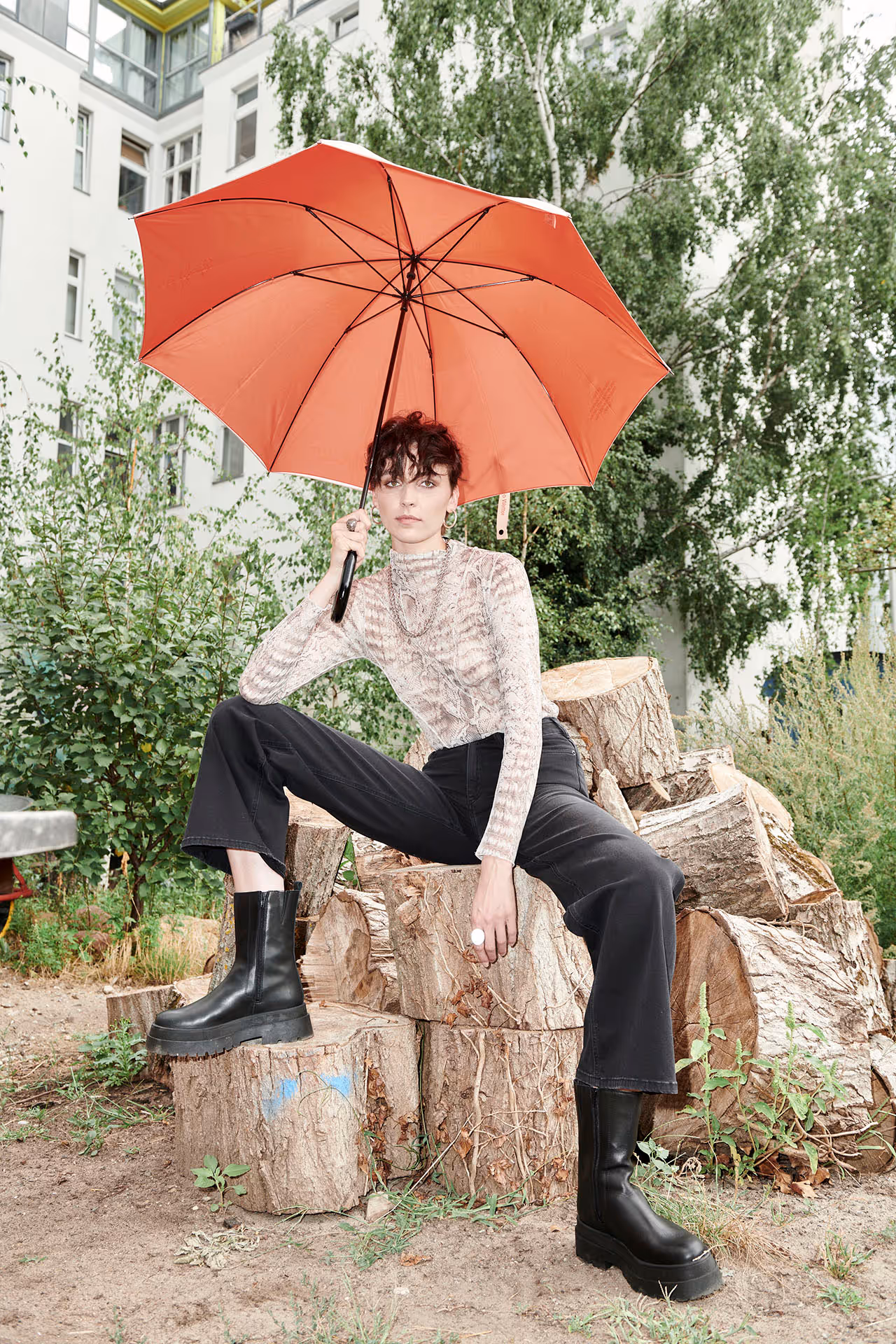 Photoshoot der frisch gelaunched Premium Regenschirm Kollektion der Brand Studio Wetter in Berlin.