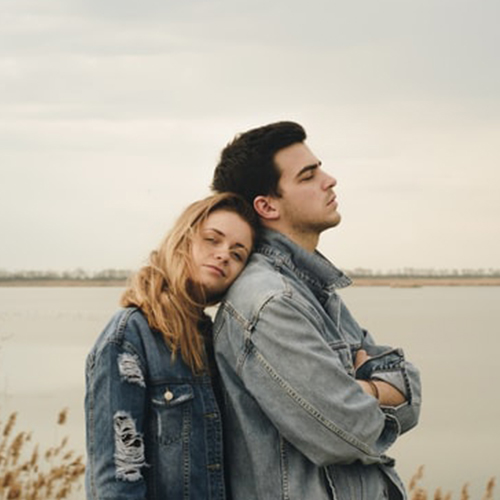 couple leaning into each other