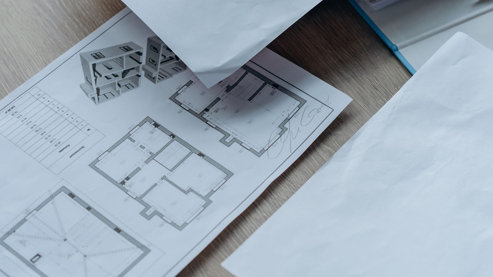 Calcul d’une plus-value immobilière avec facture et documents de vente