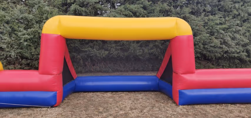 Inflatable arena