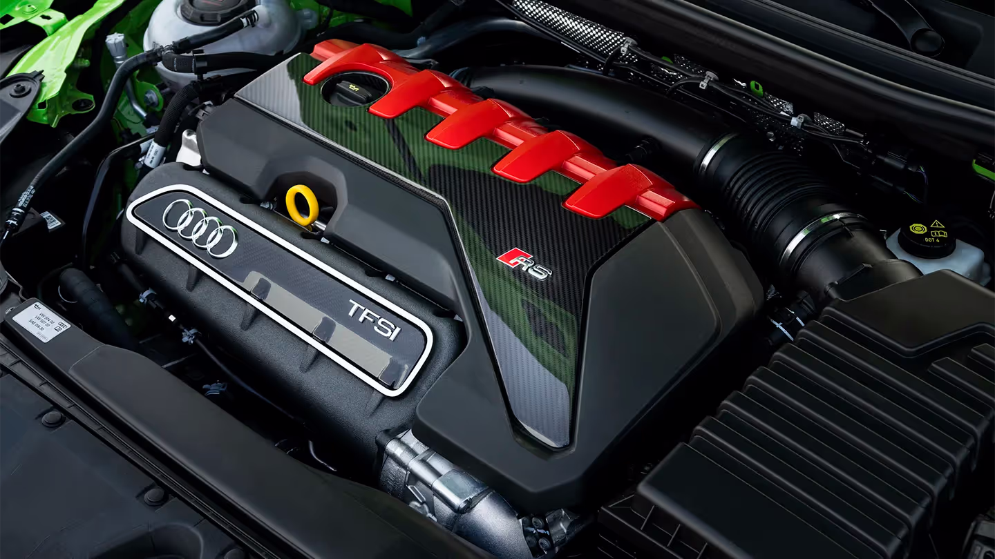 New Audi RS 3 engine detail