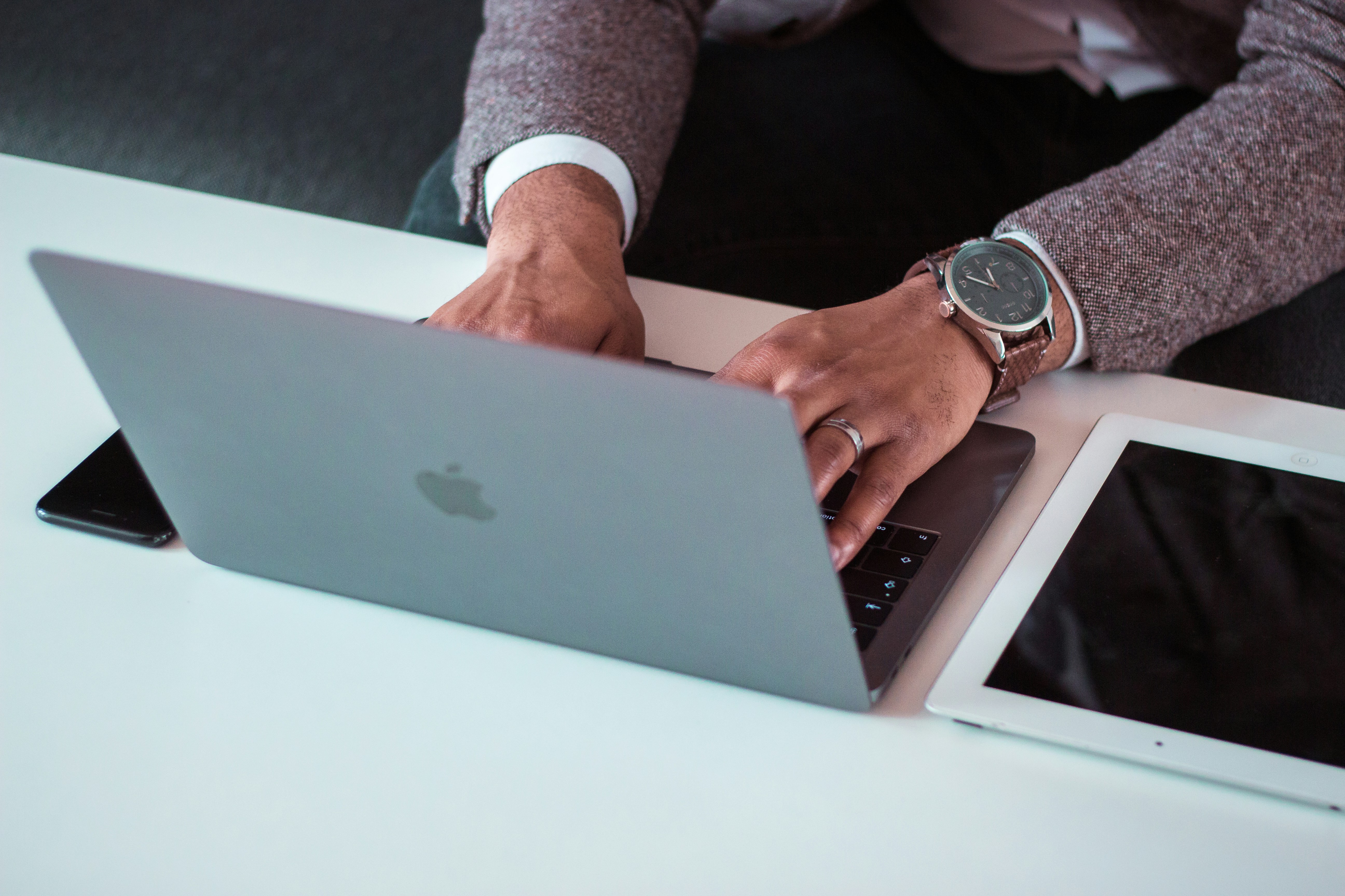 ClickFunnels vs Websites