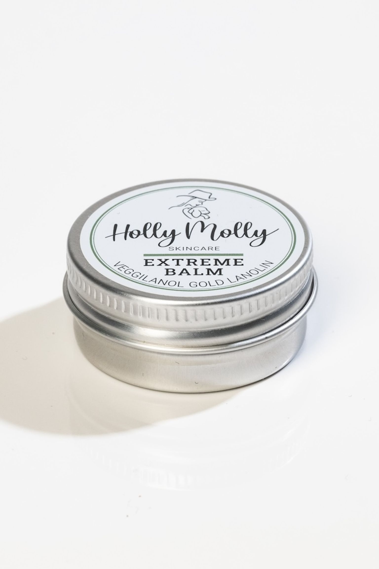 Ein cleanes Packshot vor weißem Hintergrund von unserer Holly Molly Handcreme..