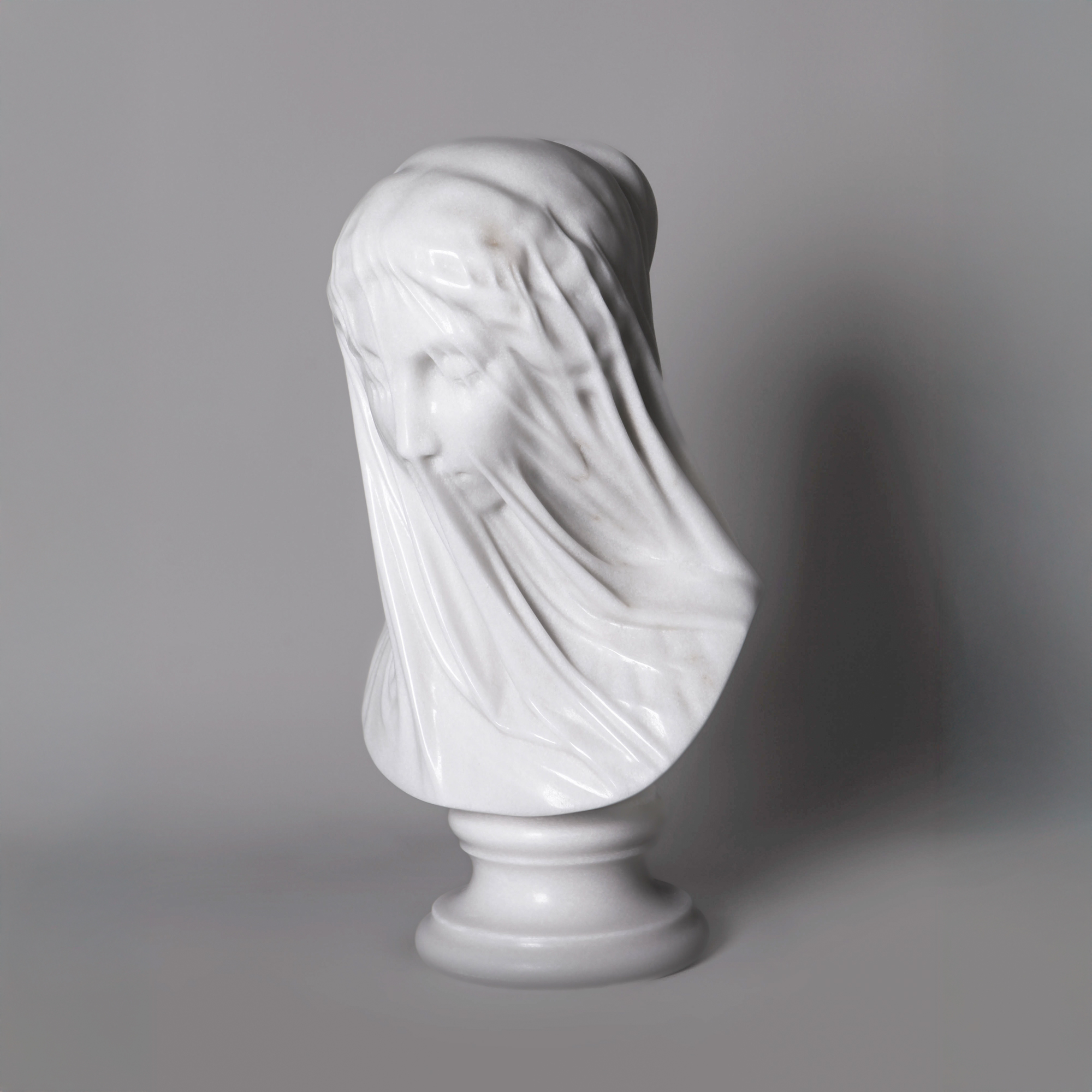 Hipster antinous deep green Léo caillard