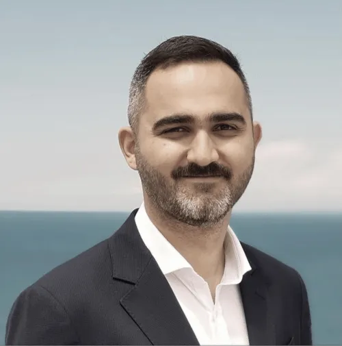 Photography of Onur Soner, CEO and founder of Countly.