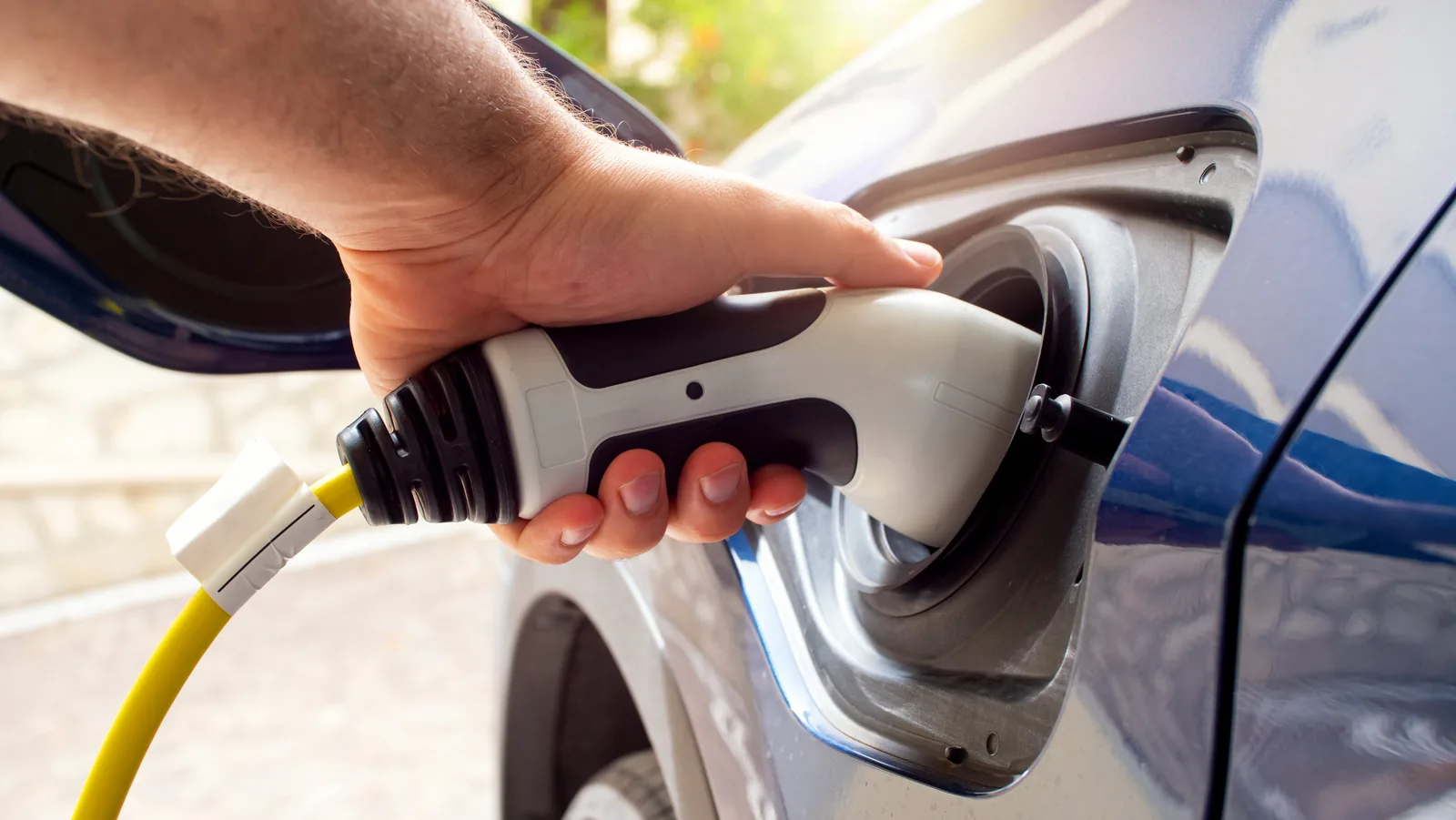 Recharge d'un véhicule électrique, nouvelle contrainte du dépannage