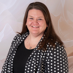 Dr. Lisa McMillan Delehoy 