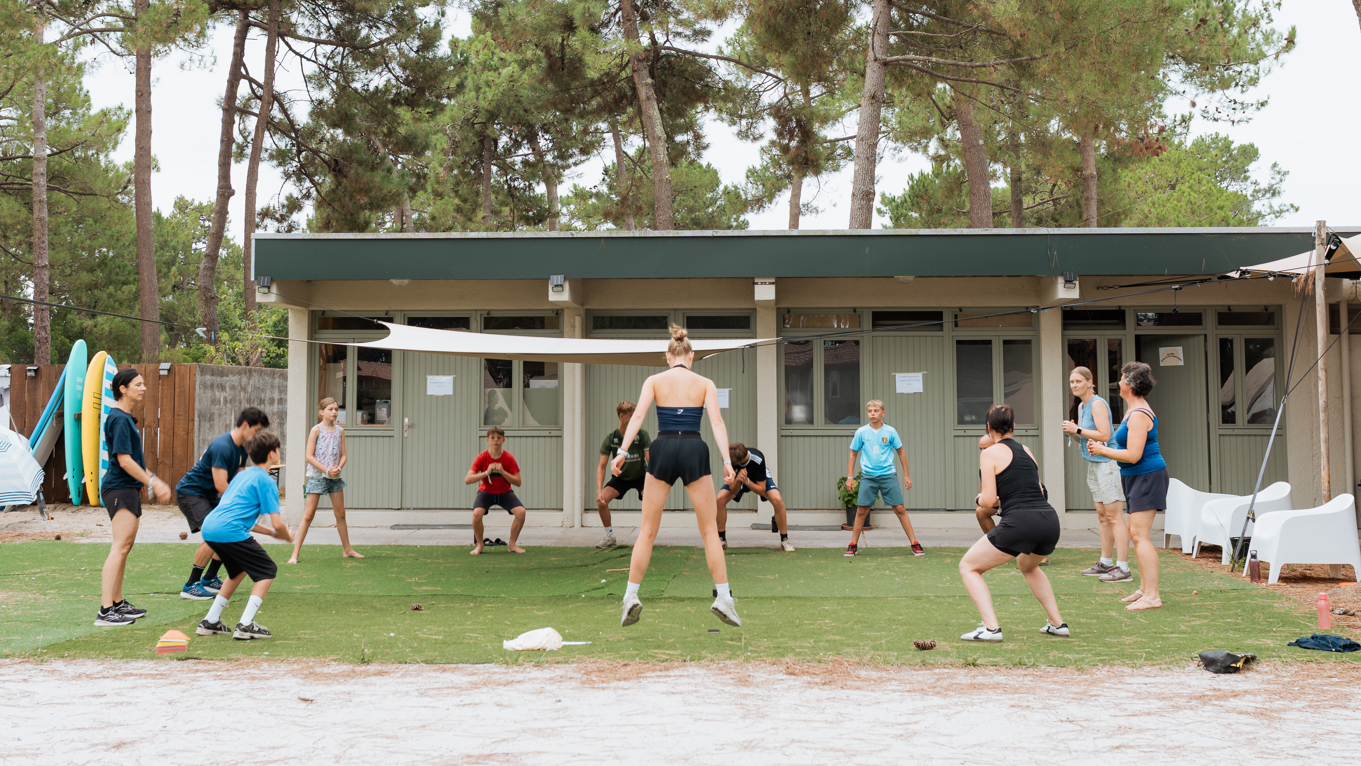 Groep doet functional training