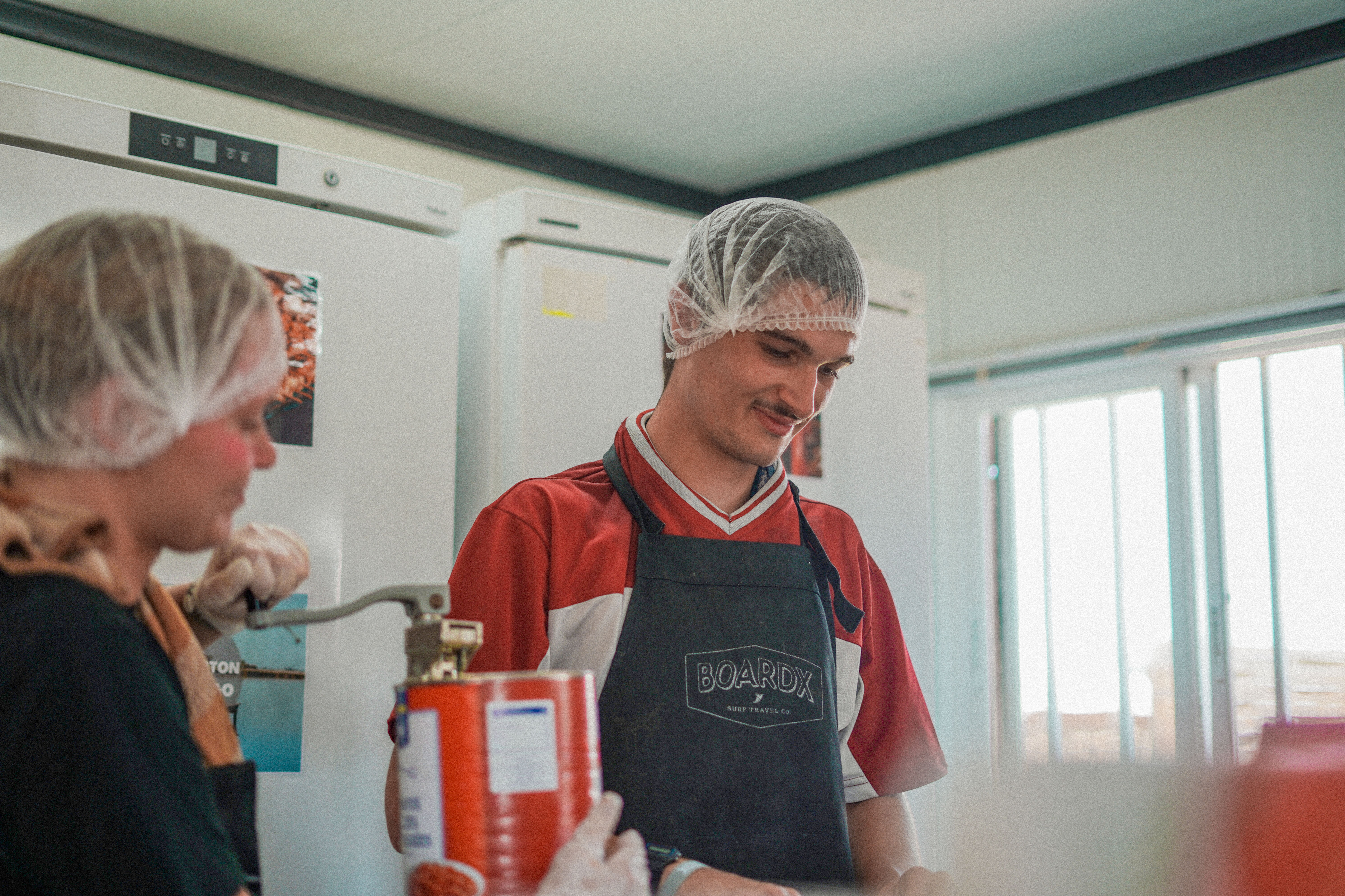 Le Pin Sec crew - vrijwilligers in de keuken