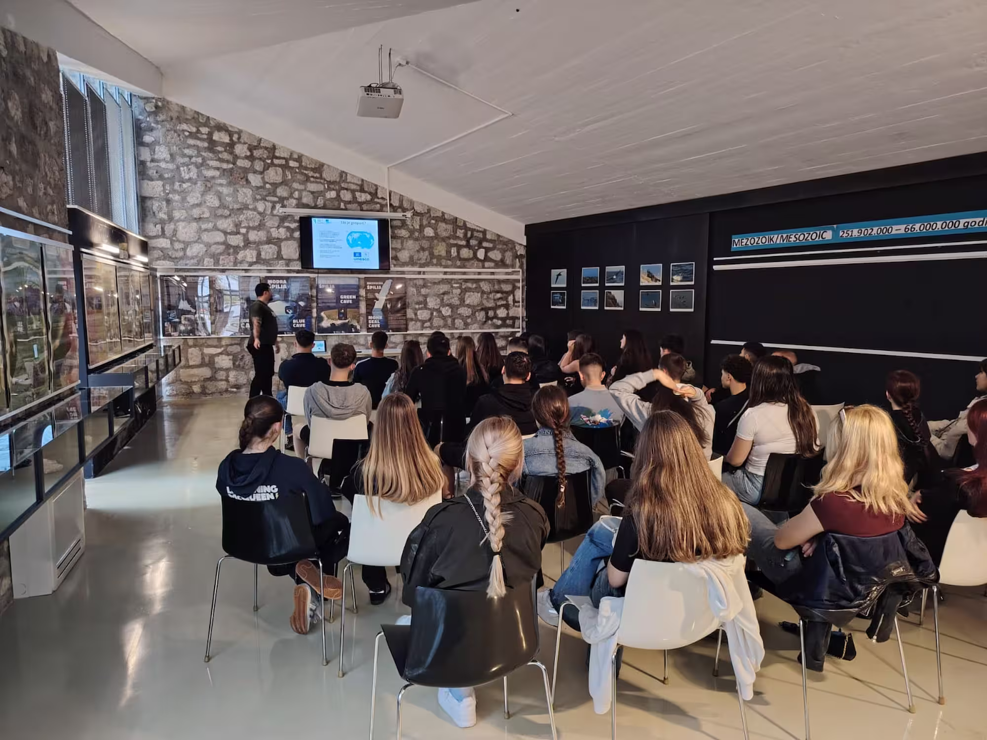 Posjet učenika Prve riječke hrvatske gimnazije UNESCO svjetskom geoparku Viški arhipelag