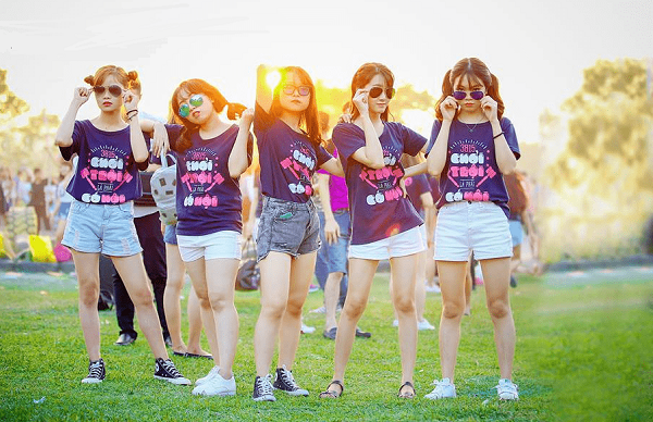 Xưởng Chuyên May Áo Đồng Phục Nhóm - Đồng Phục Vina