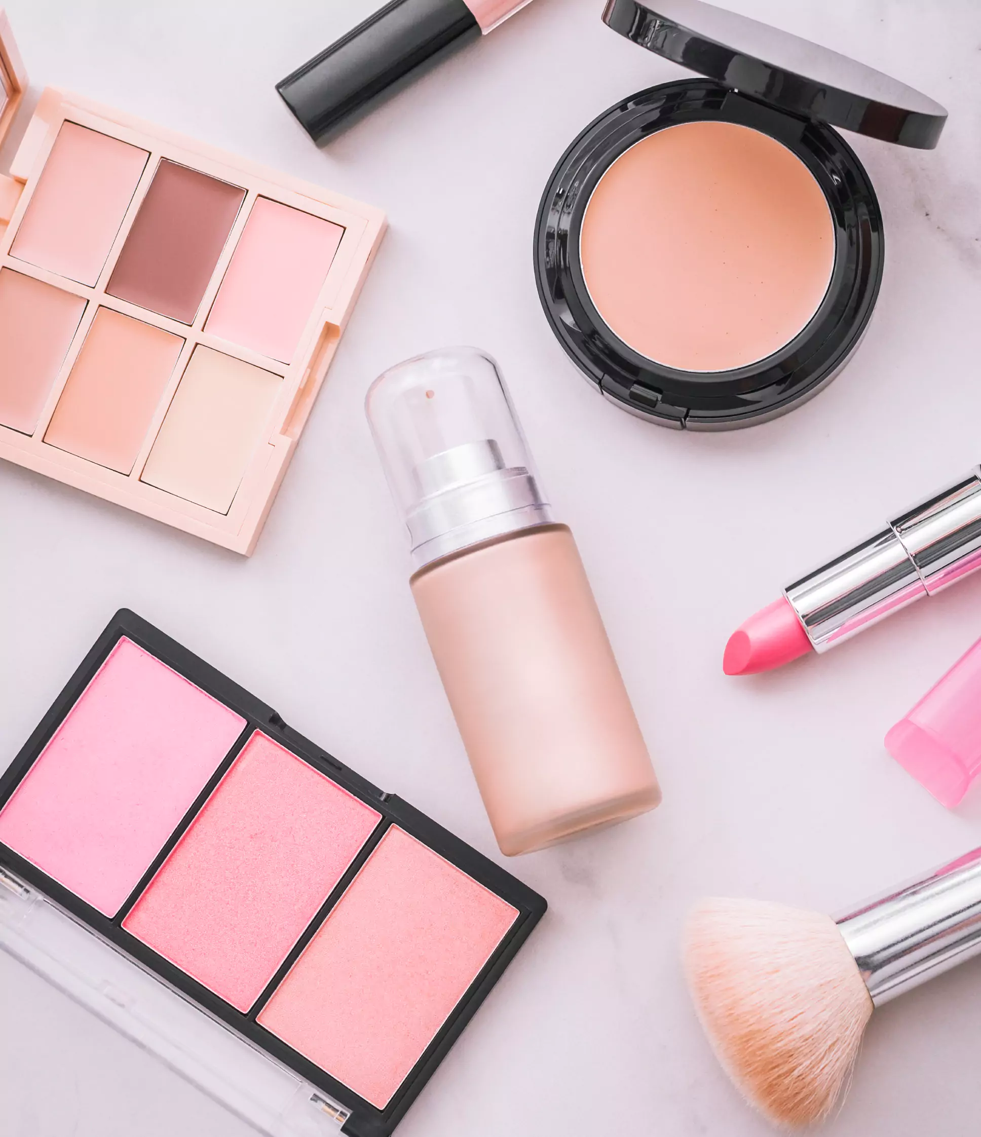 7 essential makeup tips for busy moms on the go