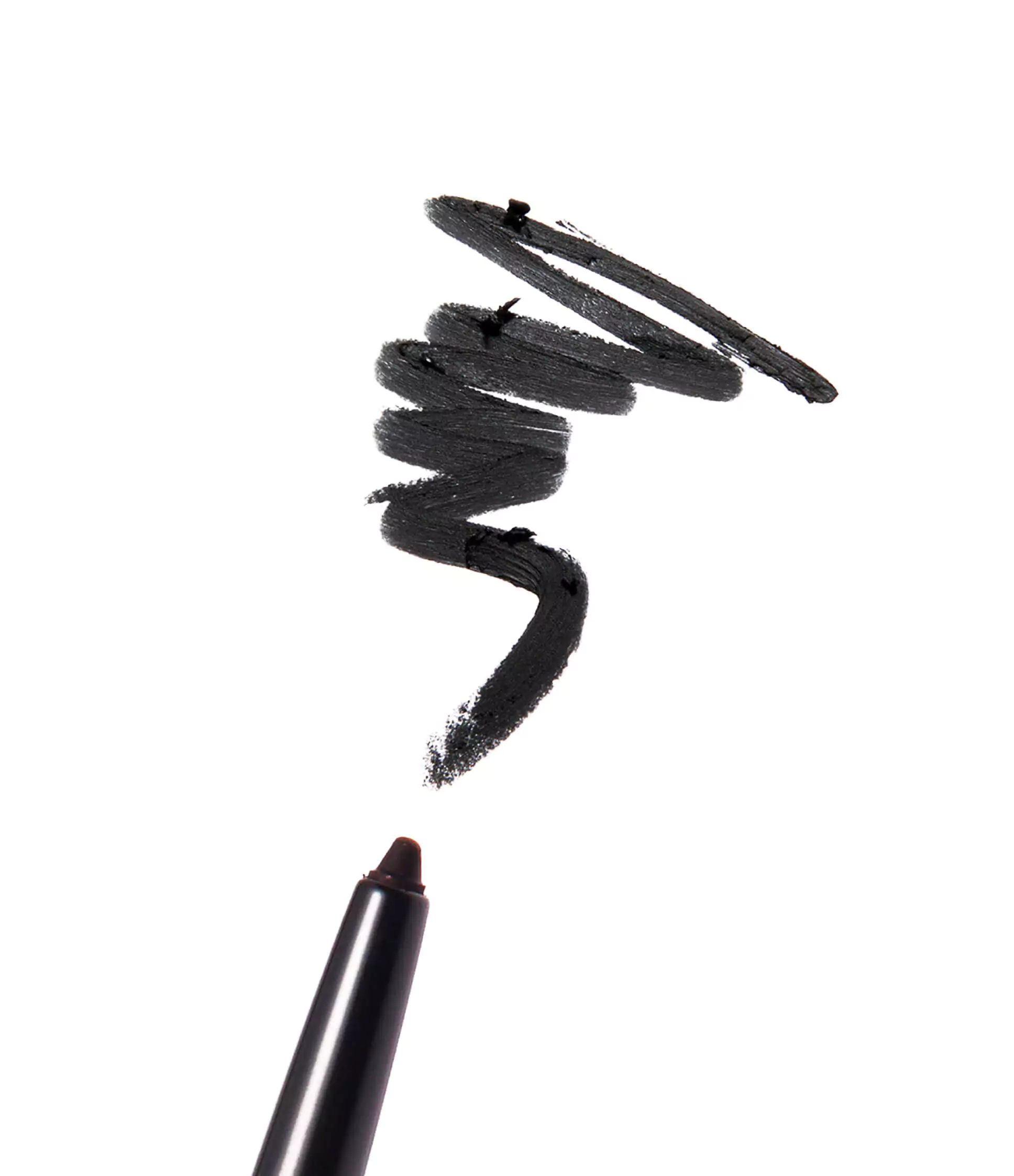 A flattering smokey-eyed makeup look with kohl: your easy, step-by-step tutorial