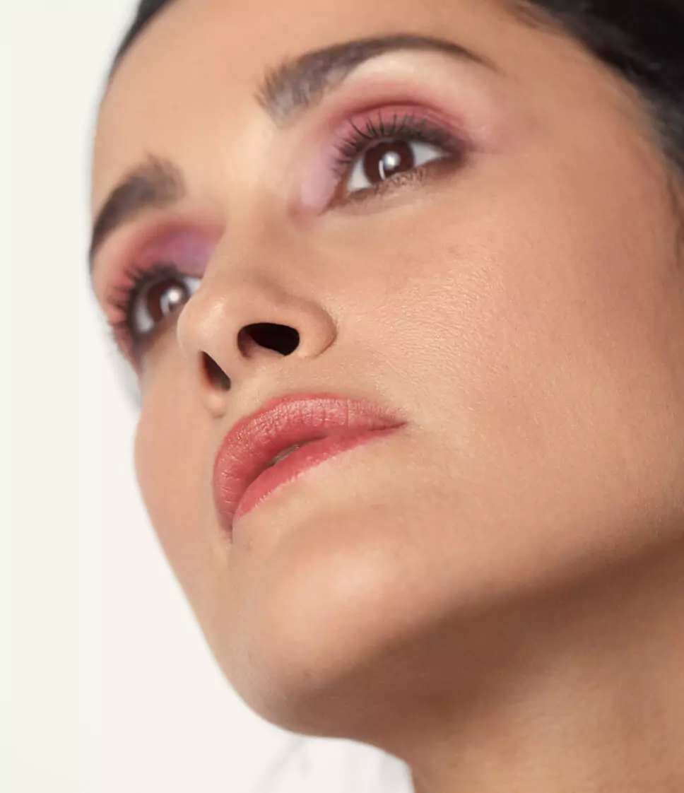 Compact vs loose powder: What you should pick
