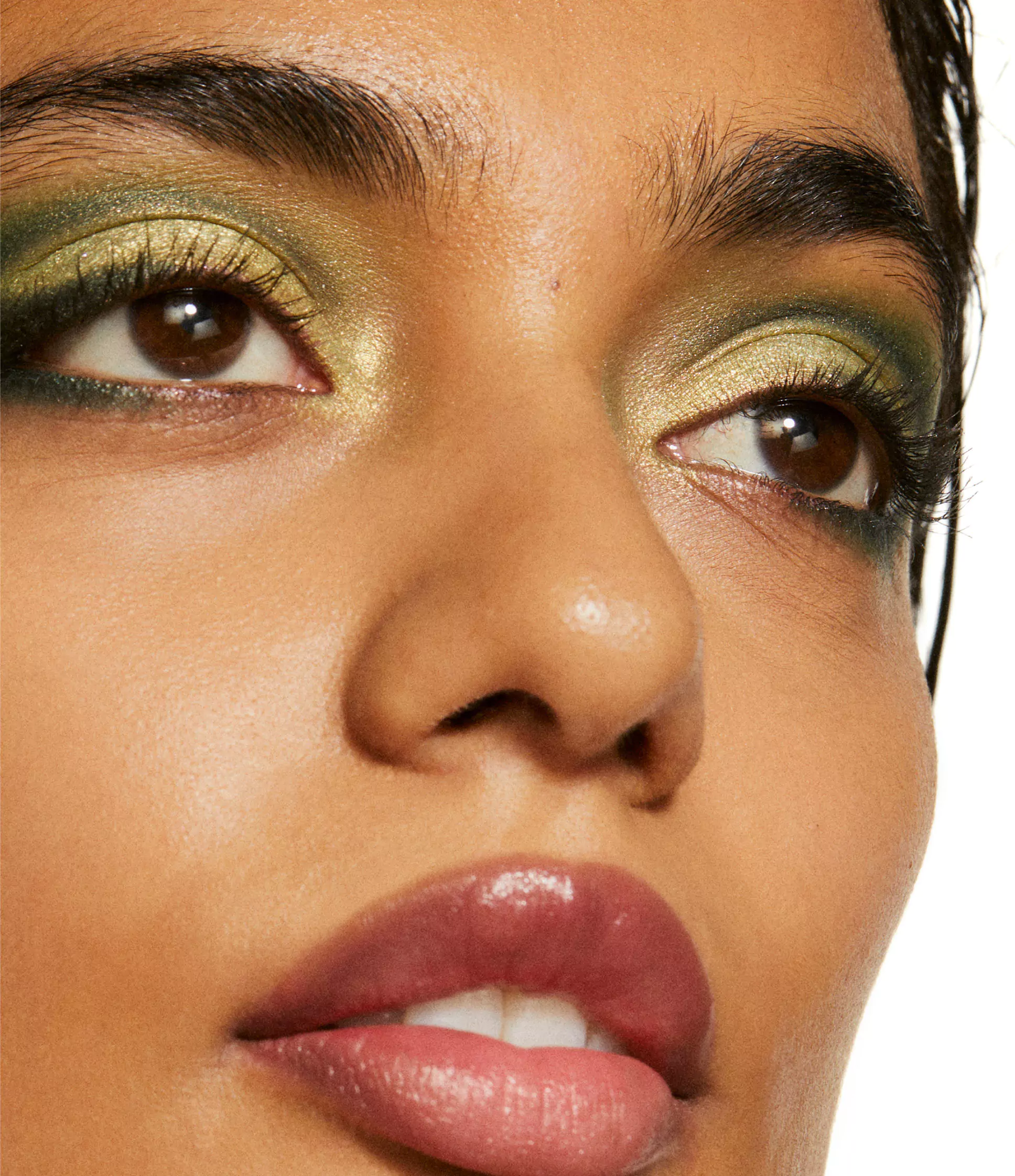 Here’s how you can keep your eye makeup from melting in the sweltering summers