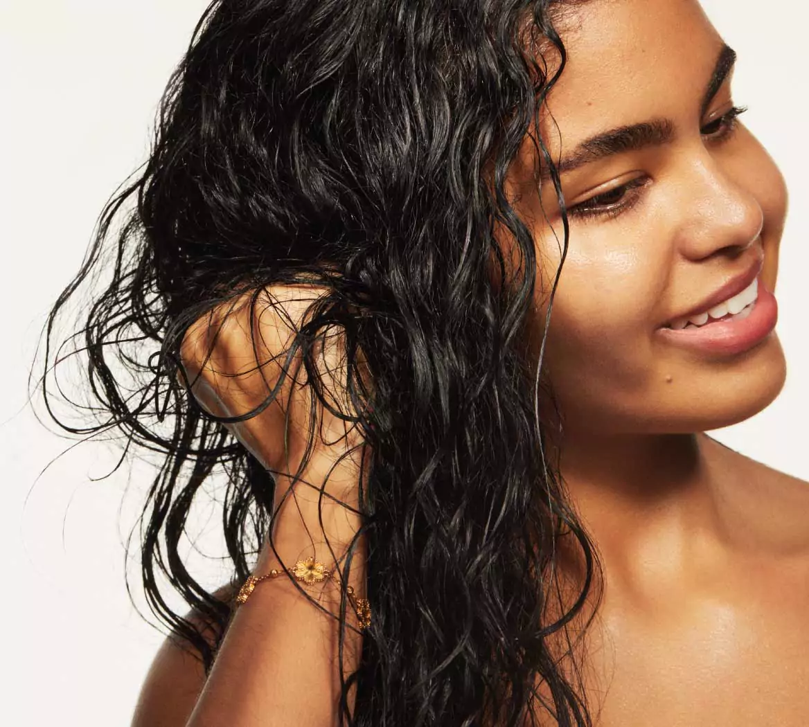How the Indian hot oil hair treatment can give you shiny strands