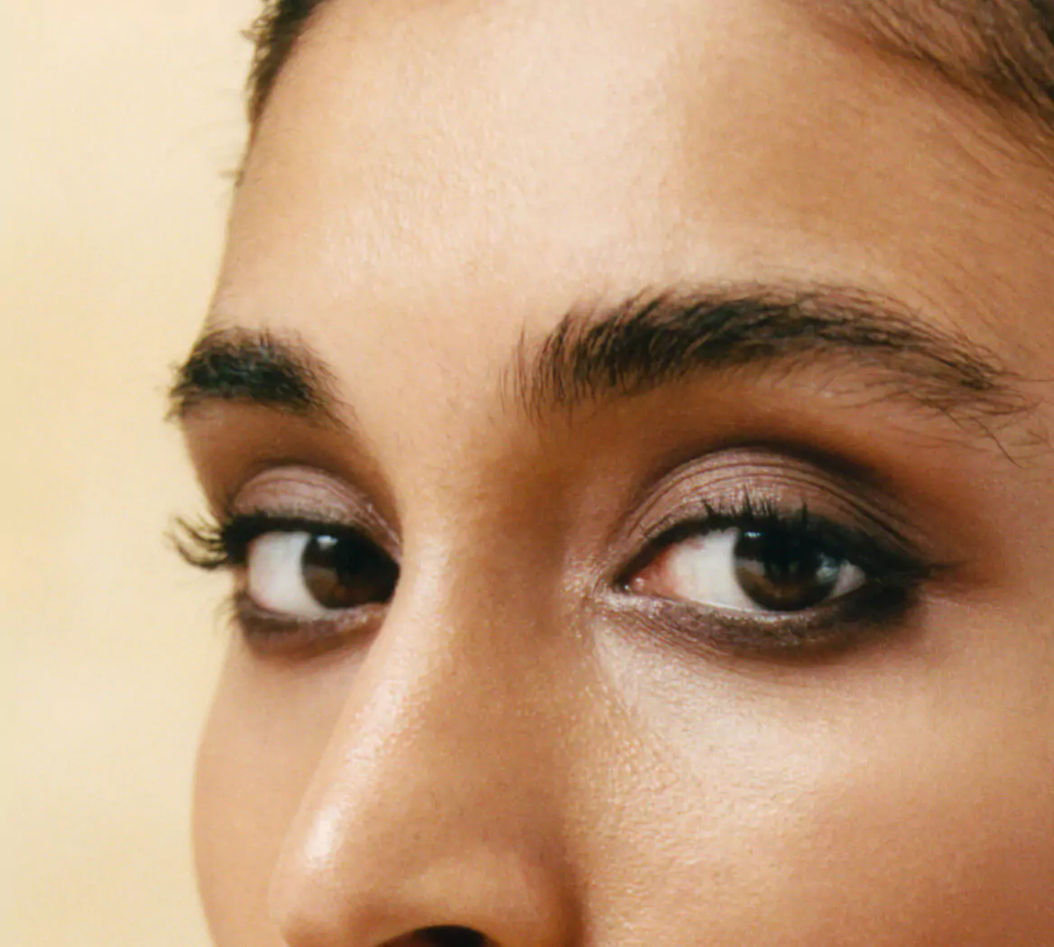 Latte makeup: The modern, monochromatic trend you need to try now