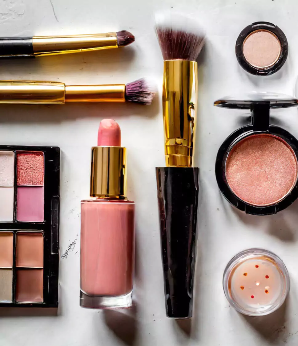Still obsessed with Hailey’s “strawberry makeup” look? Here’s how to do it