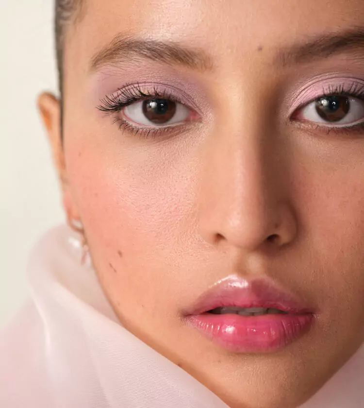 Your guide to every type of lip gloss