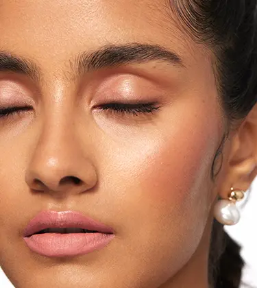 7 sweat-proof makeup finds under ₹ 1499 that last all day