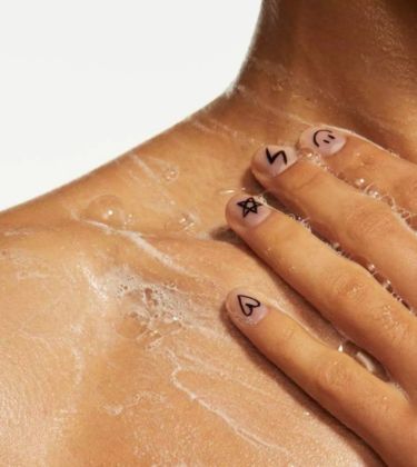 9 indulgent body washes & oils for a feel-good shower experience