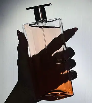 6 timeless fragrances for the bride-to-be