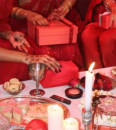 10 festive beauty gifts, under ₹3000, to snag before they go