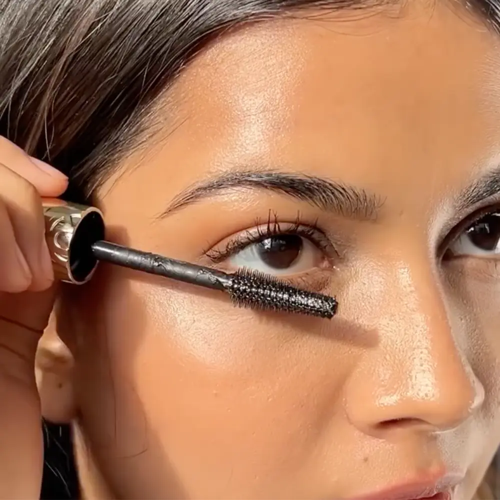 7 hacks for fanned-out lashes you’ll wish you had known about sooner