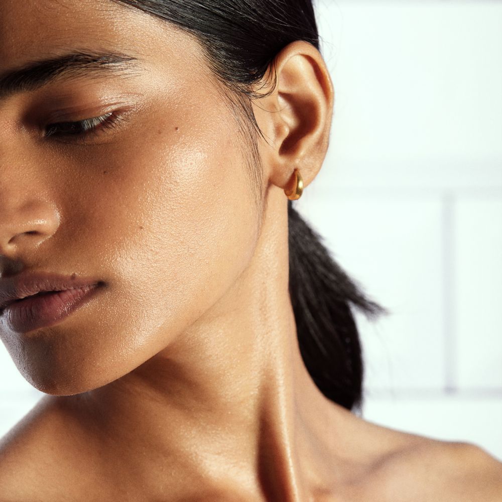 5 Steps to soothe an acne flare-up without overdoing it