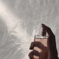 This is how to layer your fragrances the right way