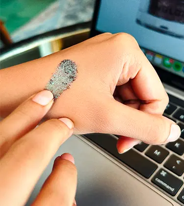 Who said glitter isn't for grown-ups? 6 ways to wear sparkle rn