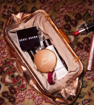 7 things to carry in your on-the-go festive clutch