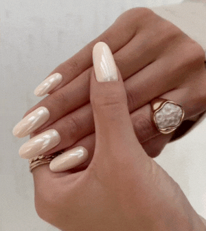 6 Festive manicures for the Diwali season