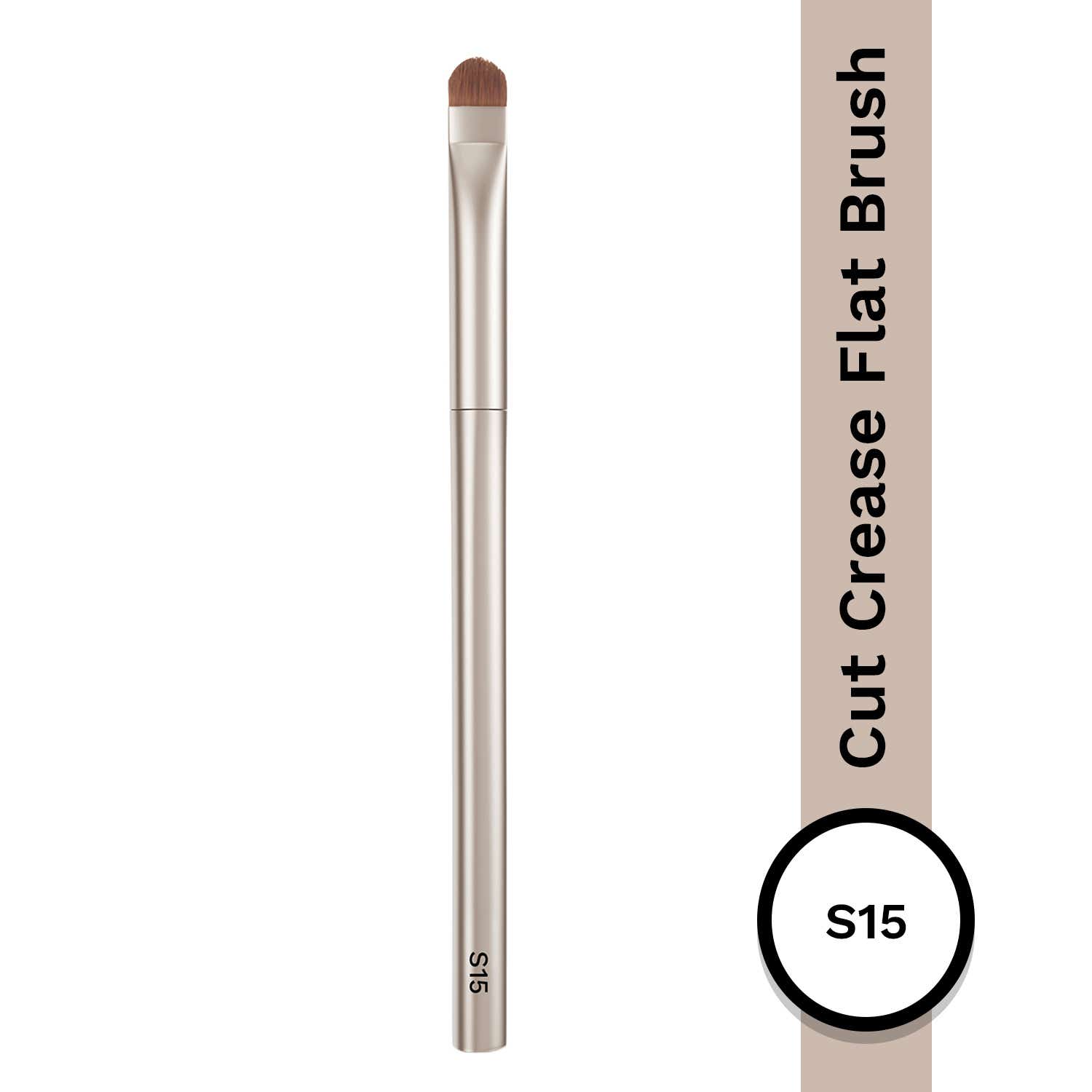 PAC S15 Cut Crease Flat Brush