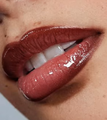 All you need to know about the berry-bitten lip trend