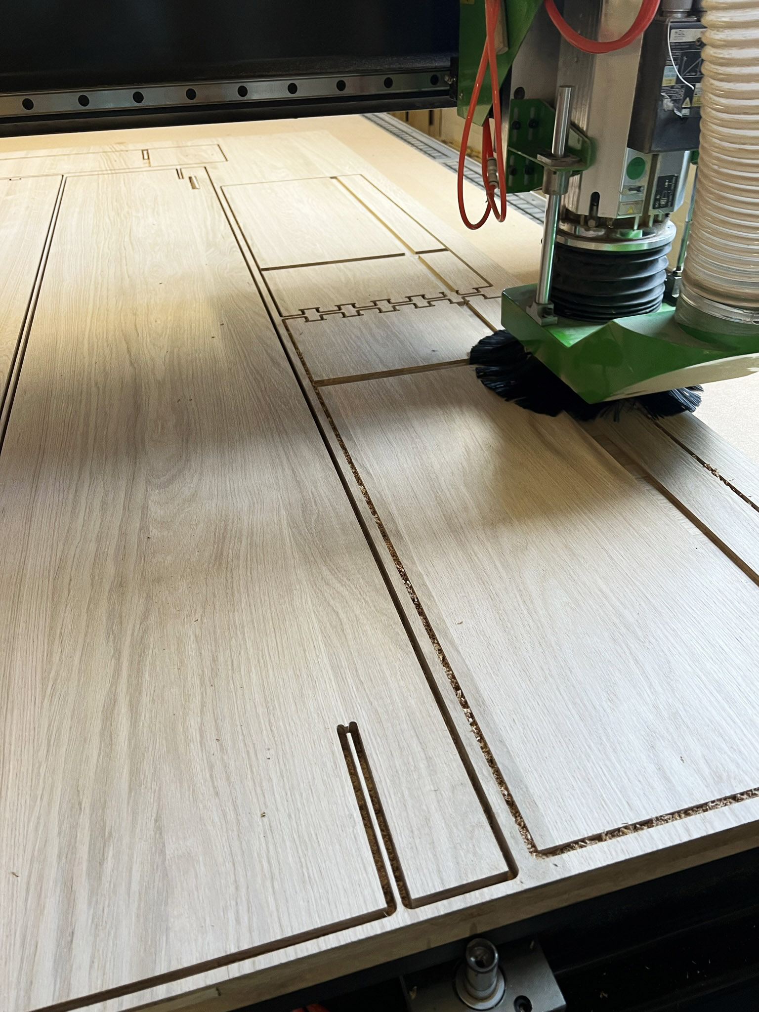 Our cnc router cutting Oak triply