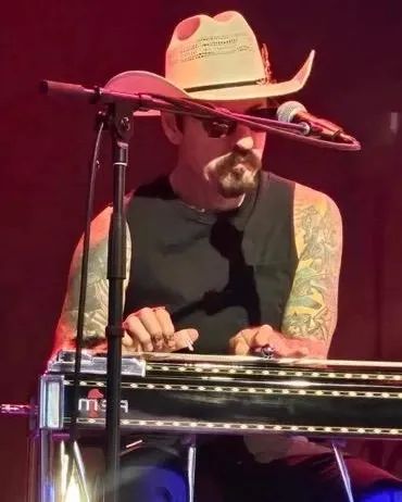 Damon & The Steel West