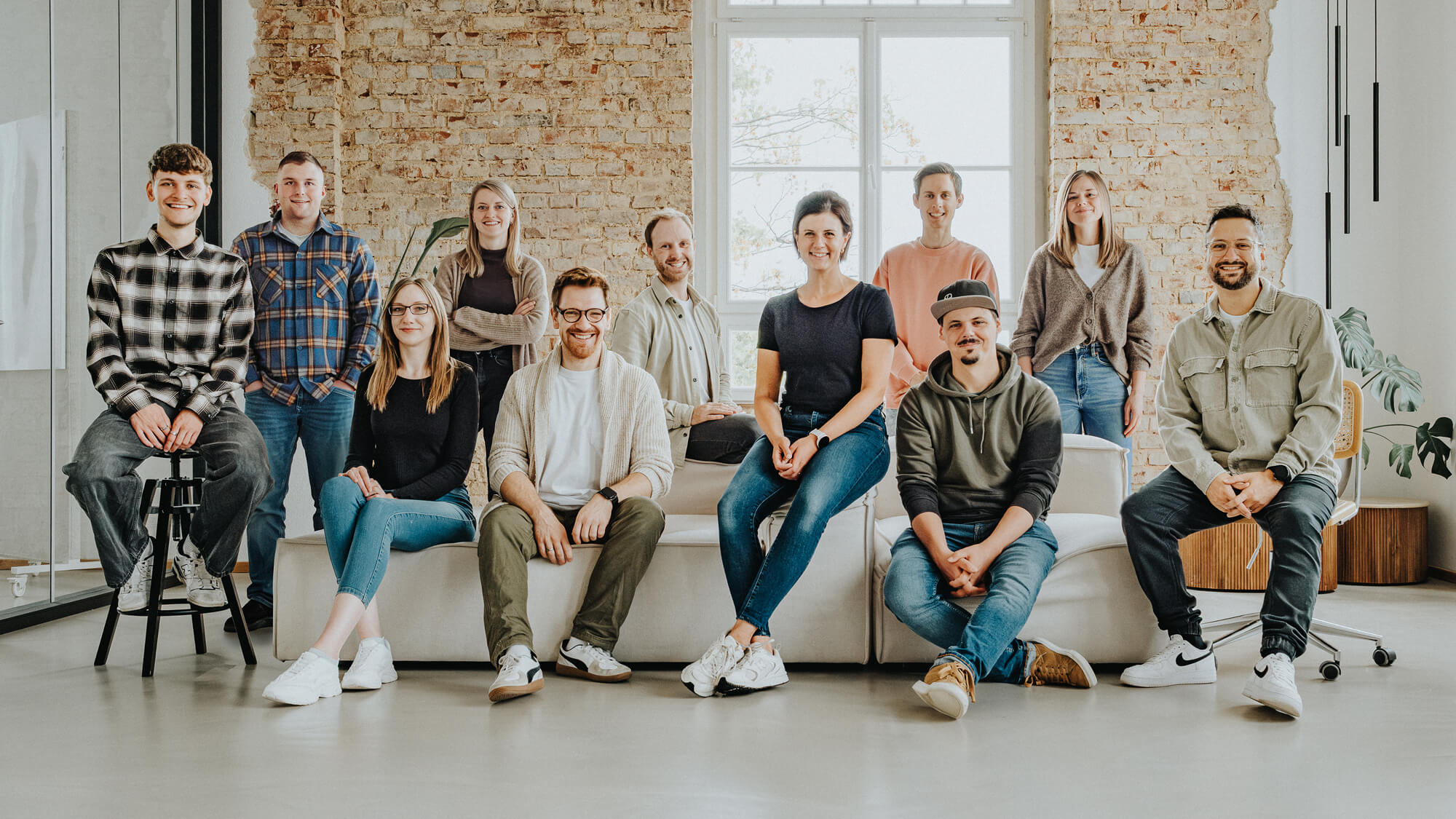 Teamfoto des Web- und App-Development Studio kaleidos:code aus Fulda