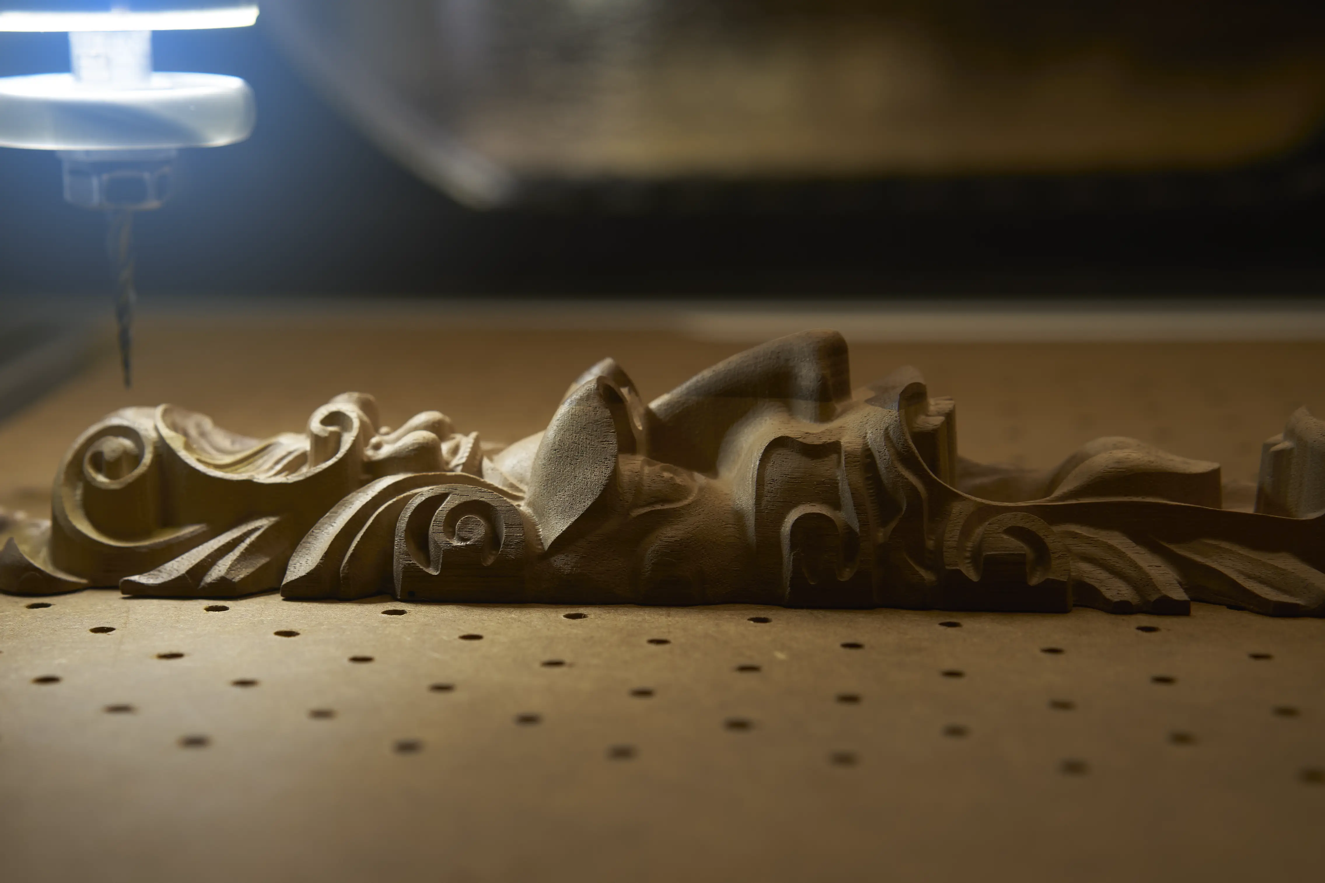 Klavier-Maskaron CNC