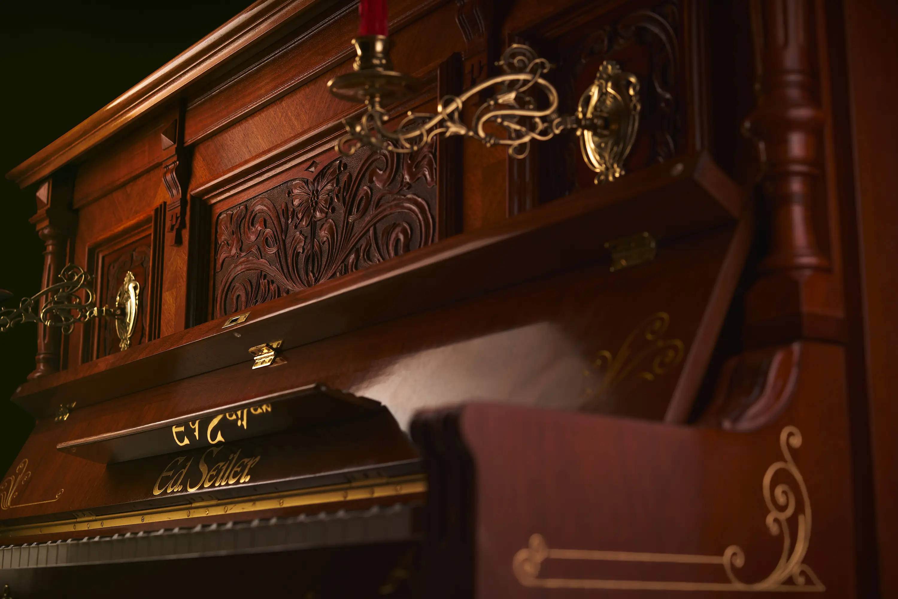 Goldene Gravur - Ed. Seiler – Gebrauchtes Klavier kaufen in Berlin (Steglitz)