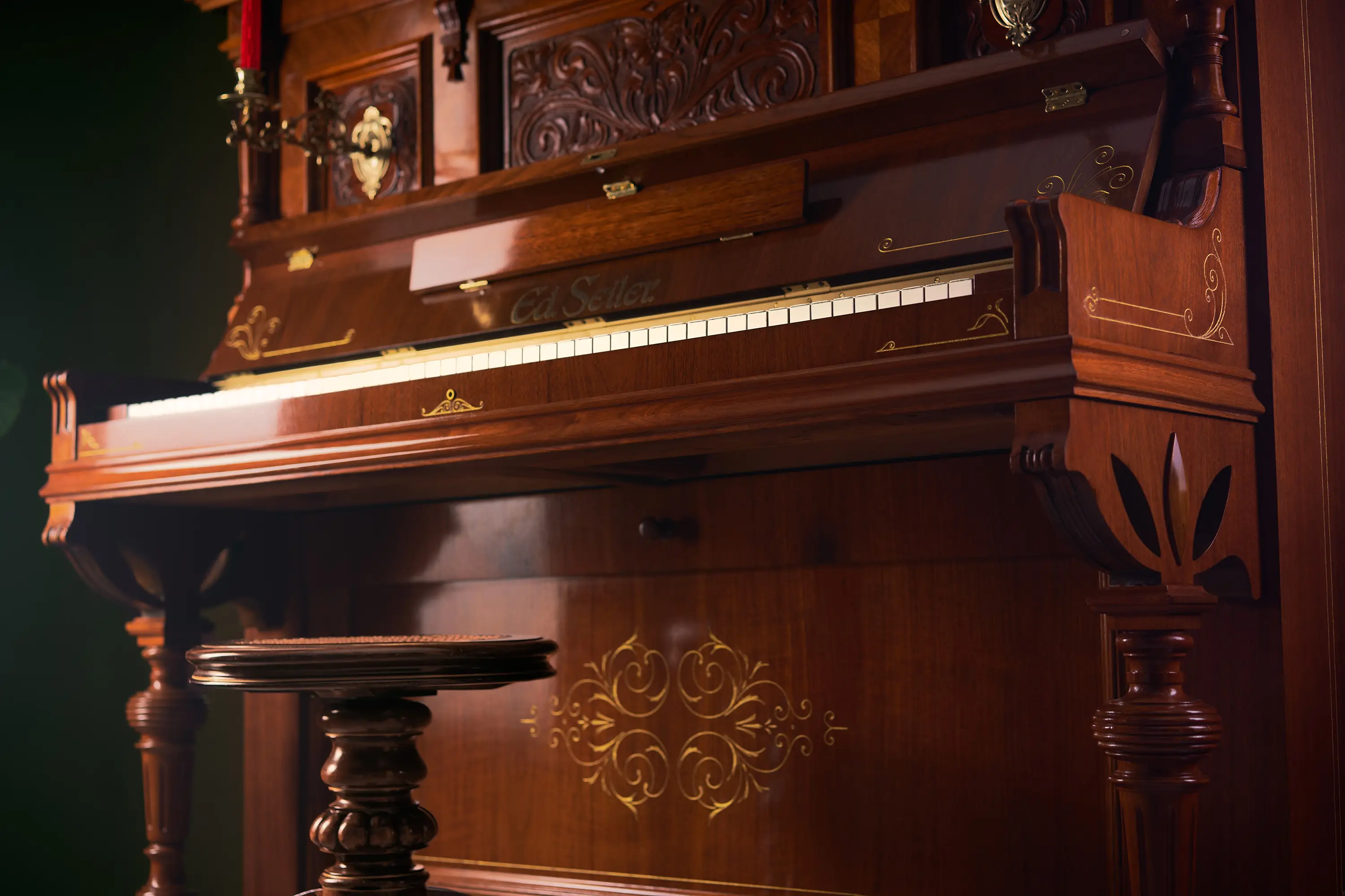 Restauriertes - Ed. Seiler - Gebrauchtes Klavier kaufen in Berlin, restauriert ca. 1906, Nussbaum Schellack, 134 cm, Berlin-Steglitz