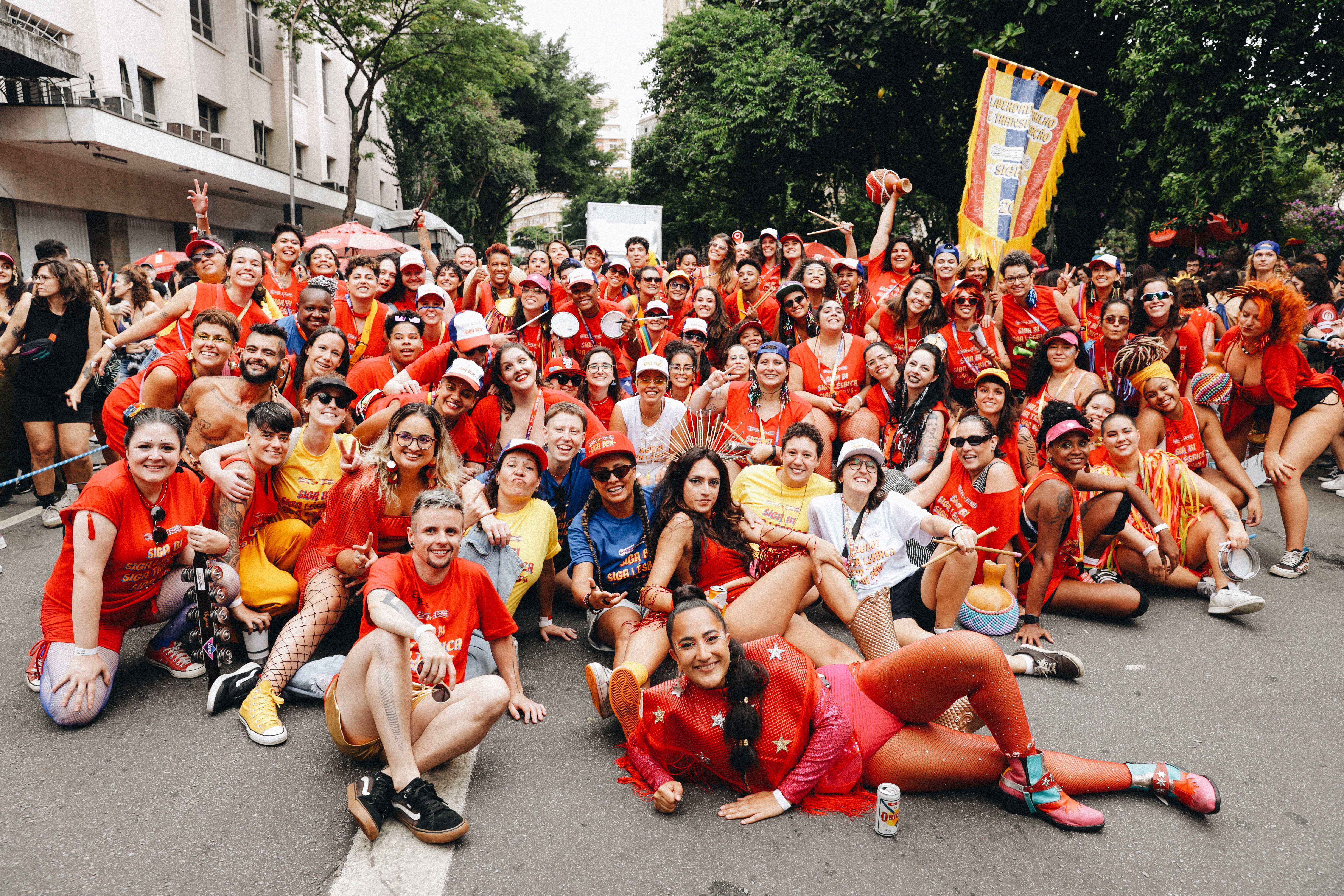Ensaio Siga Bem Caminhoneira