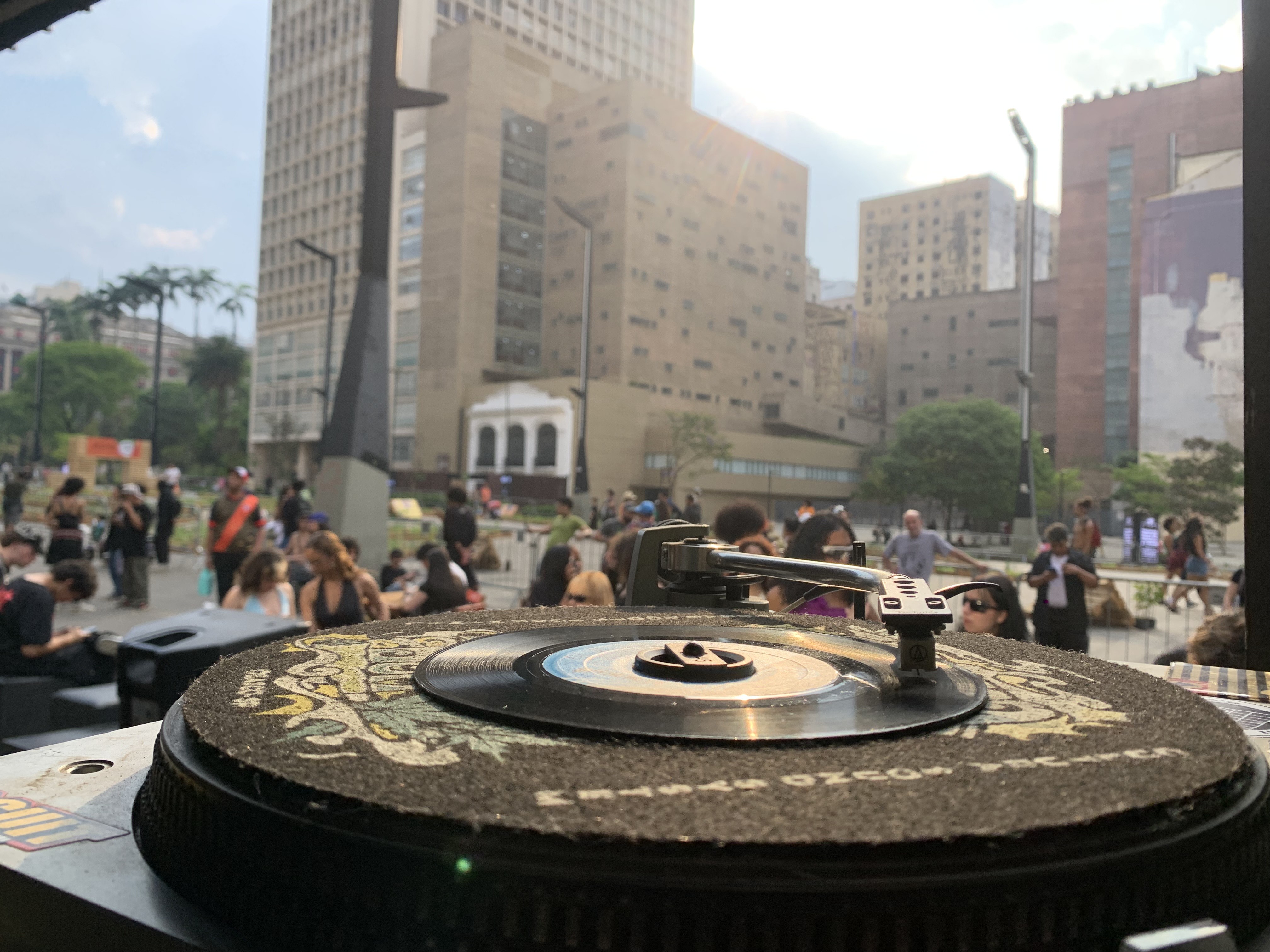 Os Pé na Porta Sound 