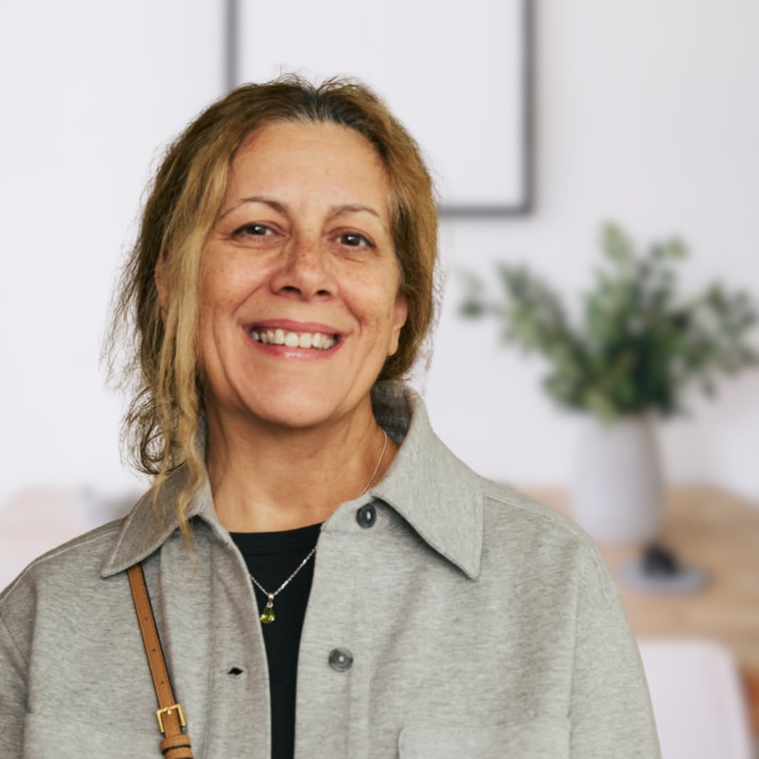 Therapist Dina Carreras